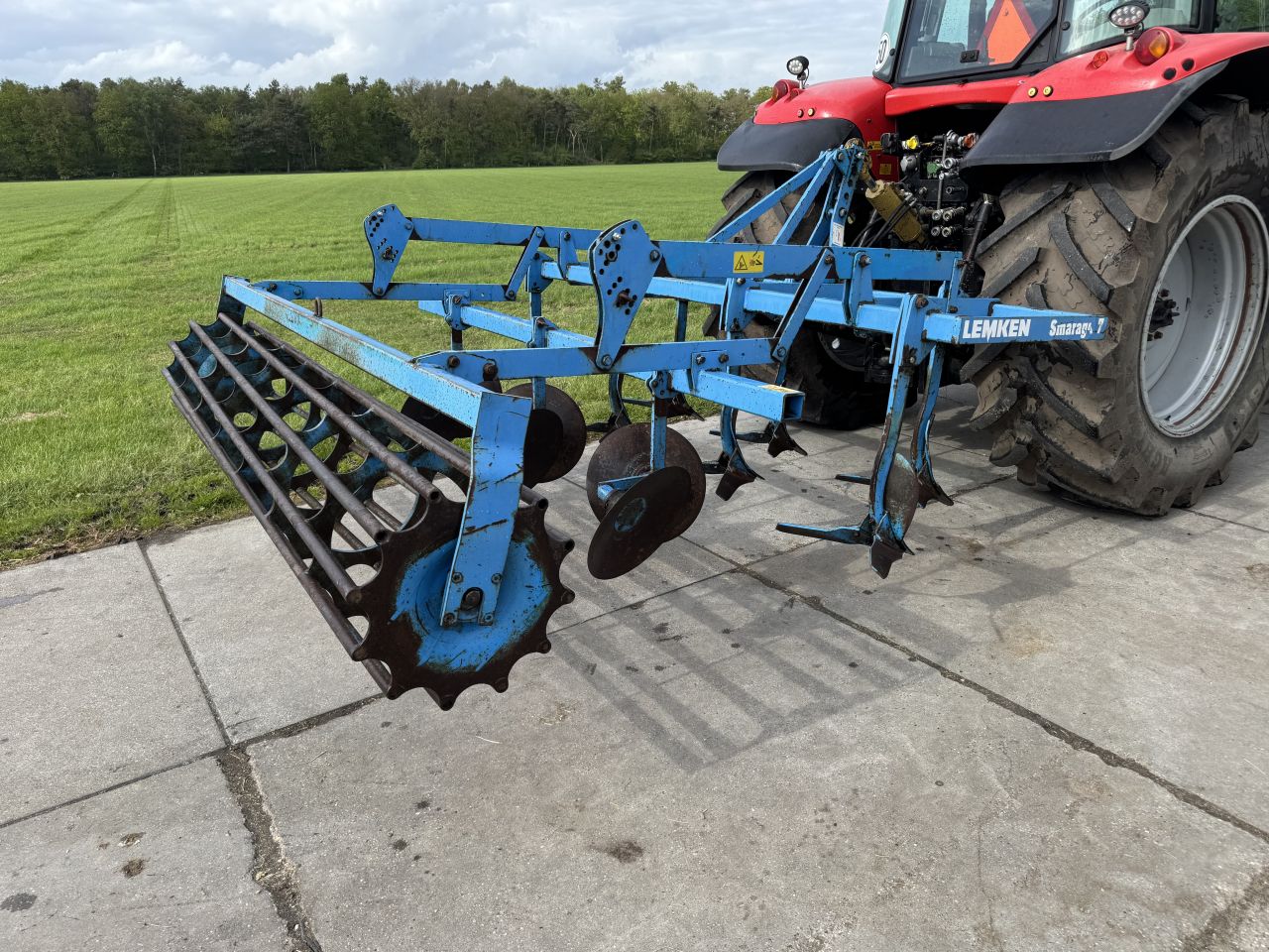 Lemken Smaragd 7/300 vleugelschaar cultivator buizenrol 3 meter