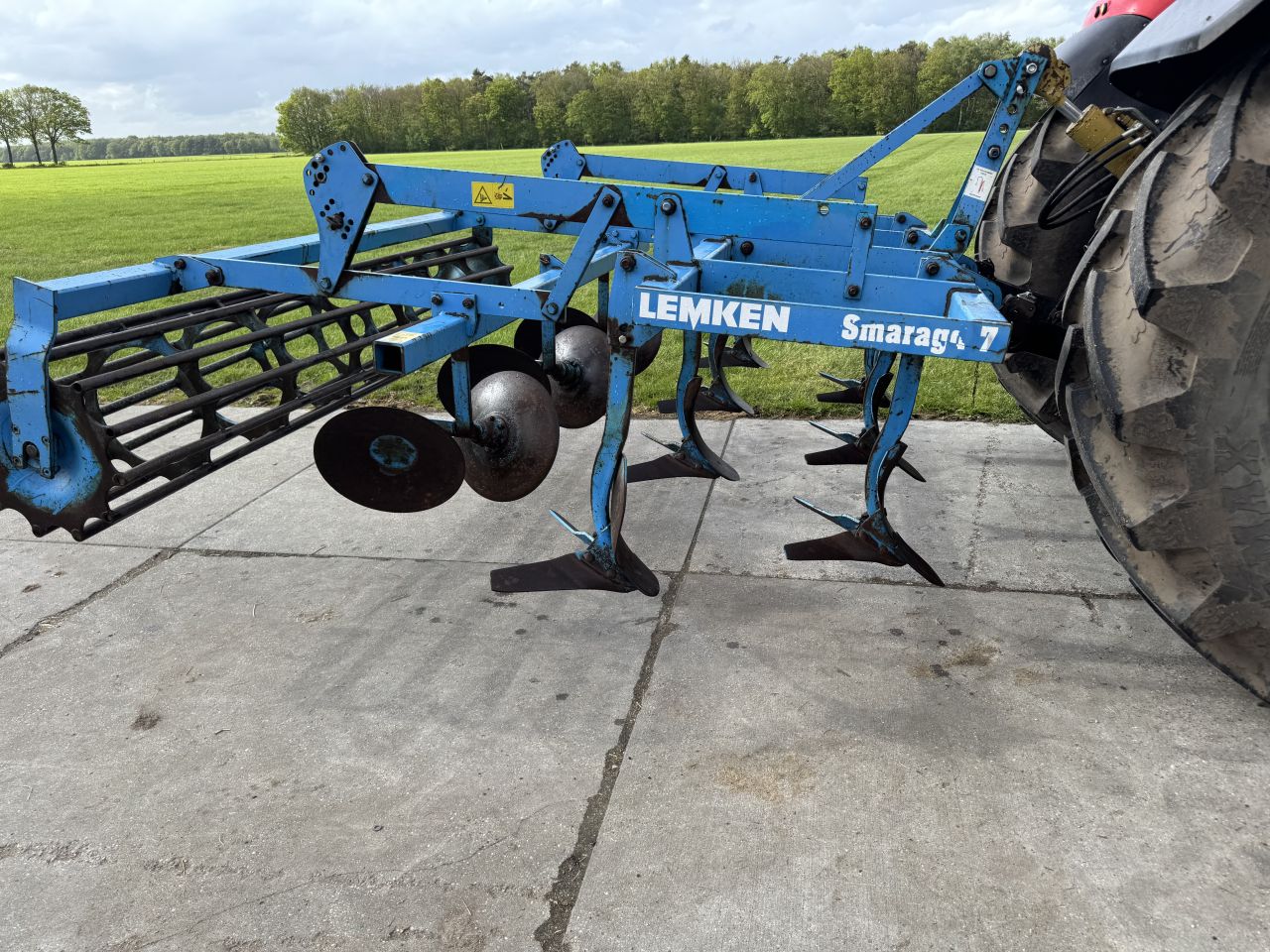 Lemken Smaragd 7/300 vleugelschaar cultivator buizenrol 3 meter