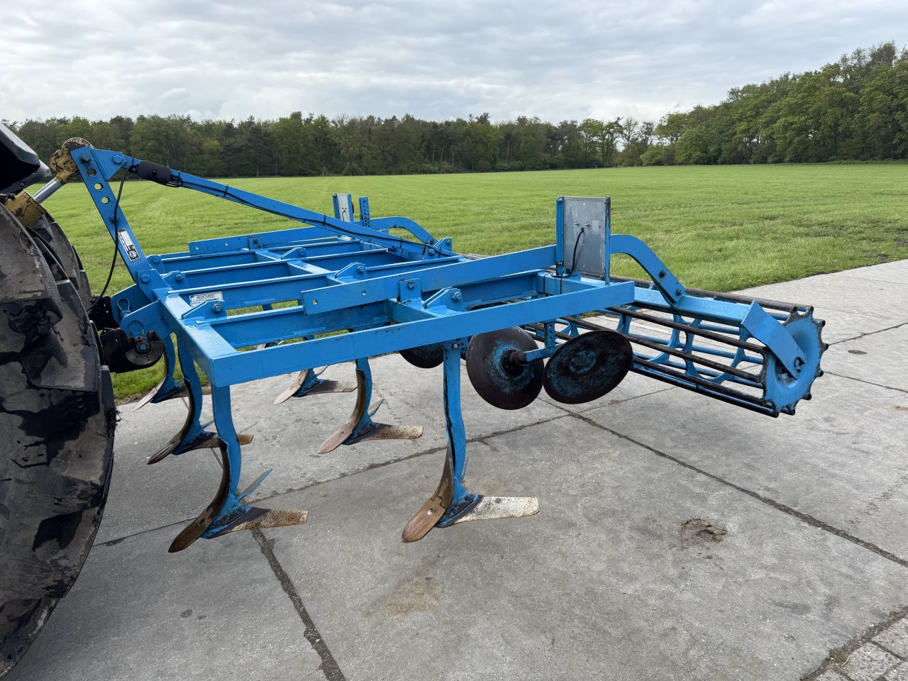 Lemken Smaragd 80/300 vleugelschaar cultivator 3 meter buizenrol