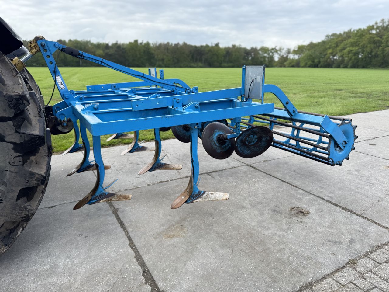 Lemken Smaragd 80/300 vleugelschaar cultivator 3 meter buizenrol