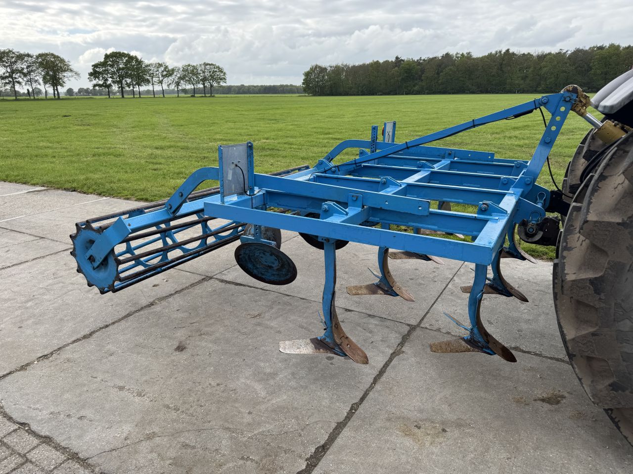 Lemken Smaragd 80/300 vleugelschaar cultivator 3 meter buizenrol