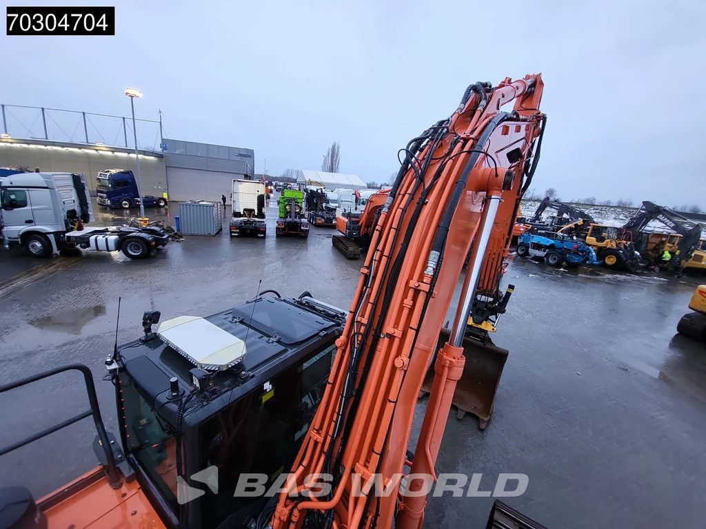 Hitachi ZX300 LC -6