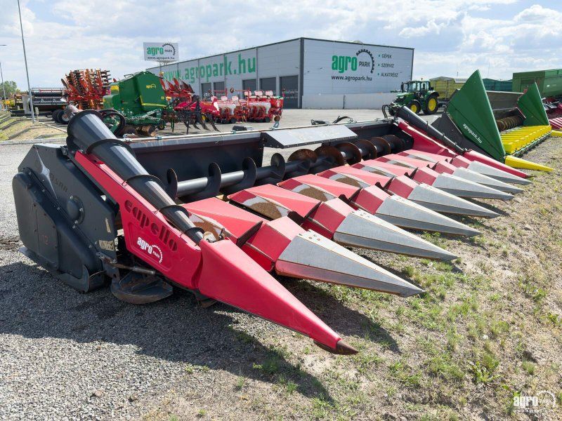 Capello Quasar F8 8-row rigid corn header for Claas Lion, Tucano and T