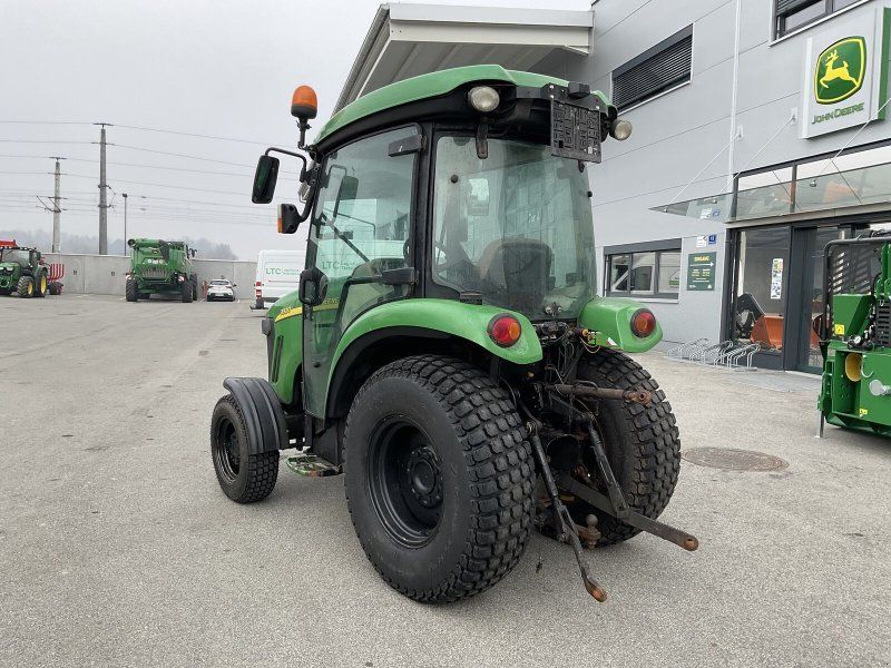 John Deere 3320