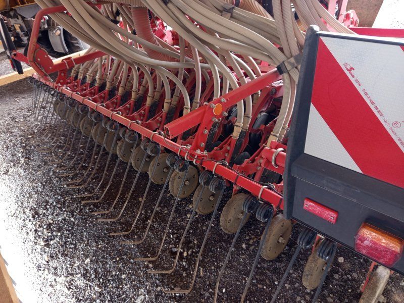 Kverneland E-DRILL MAXI PLUS 4 m + rotační brány H-Series
