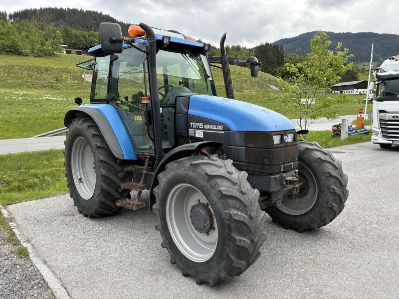 New Holland TS115