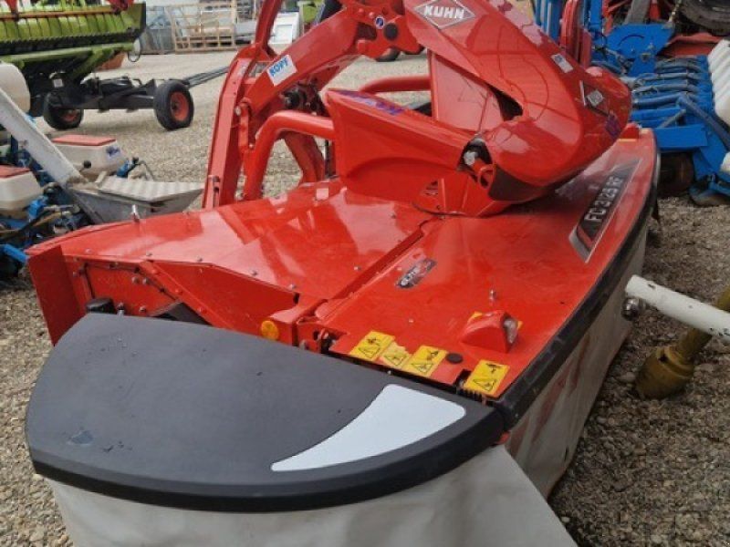 Kuhn FC 3125 RF-FF ca. 80 Hektar Gummiwalzenaufbereiter