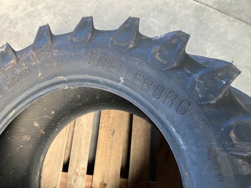 Trelleborg 480/65R28 DÆK