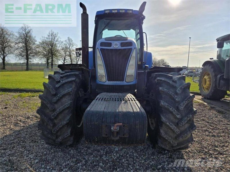 New Holland t8040