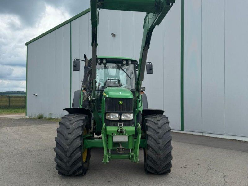 John Deere 6920