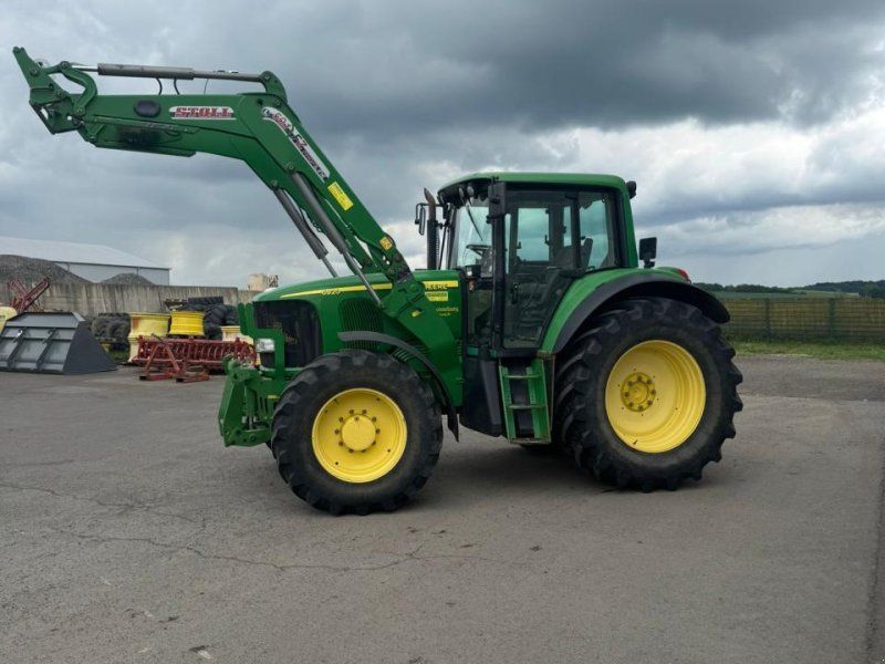 John Deere 6920