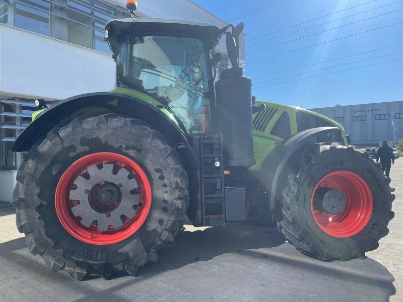 Claas Axion 950