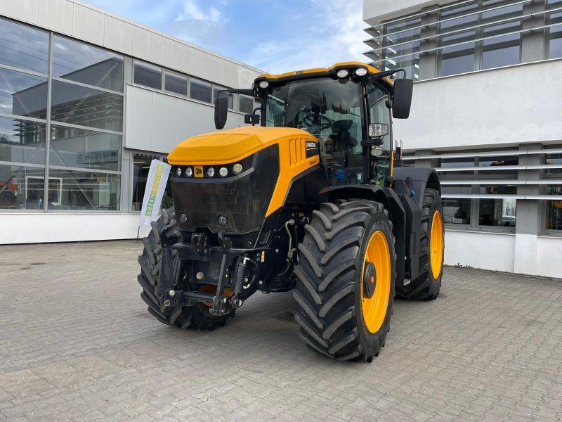 JCB Fastrac 8330