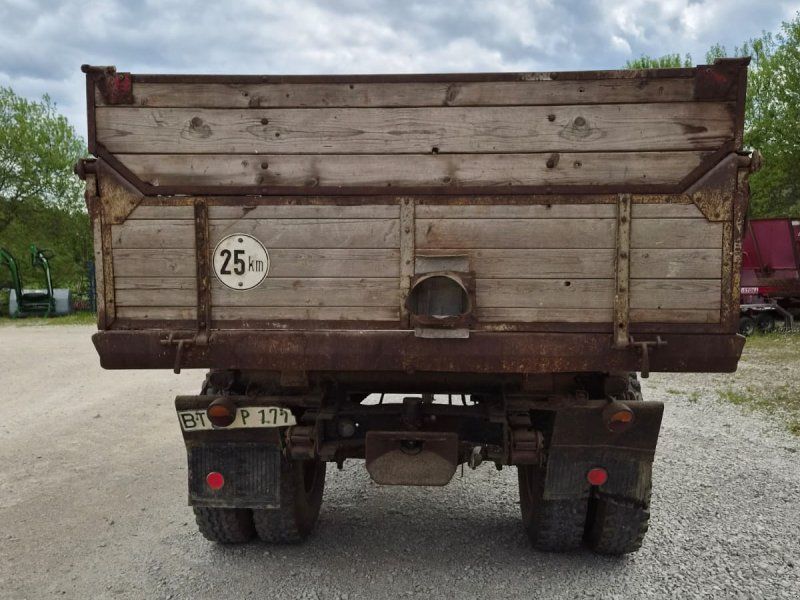 Umgebauter LKW Kipper