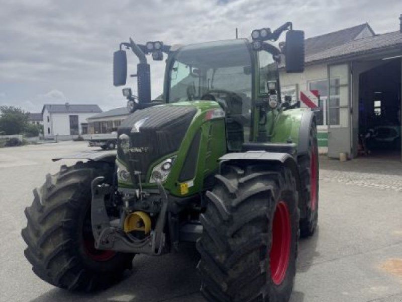 Fendt 724 VARIO S4 PROFI PLUS