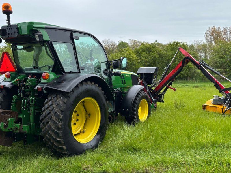 John Deere 5075