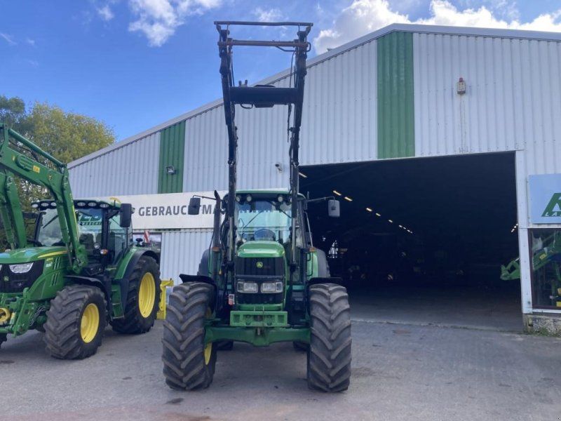John Deere 6520