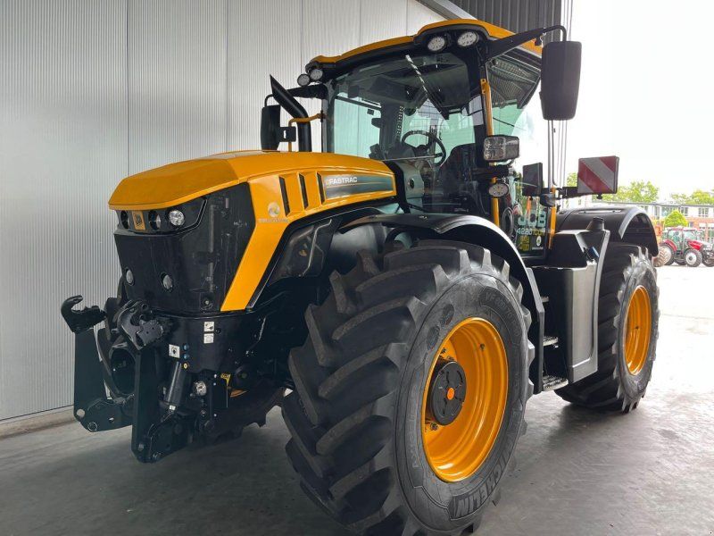 JCB Fastrac 4220 iCON