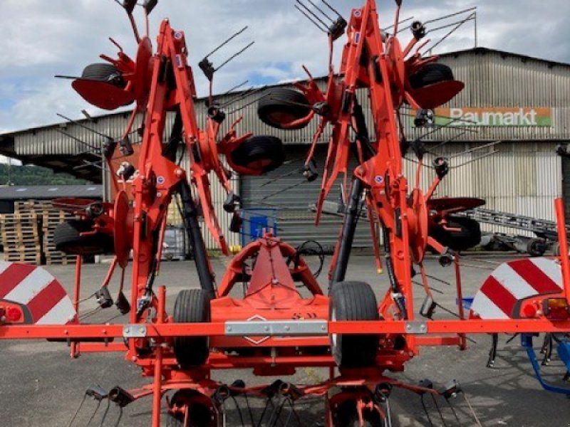 Kuhn 8712
