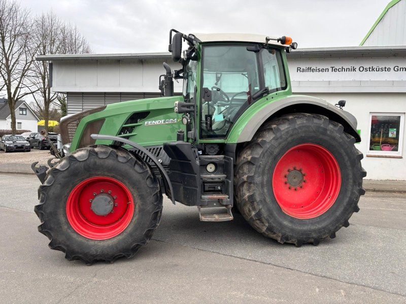 Fendt 824 Vario SCR
