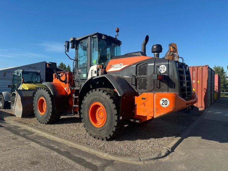 Hitachi ZW180-6