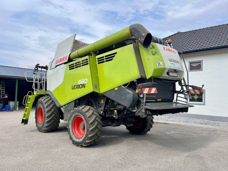 Claas Lexion 660 er Lexion (6 Schüttler)