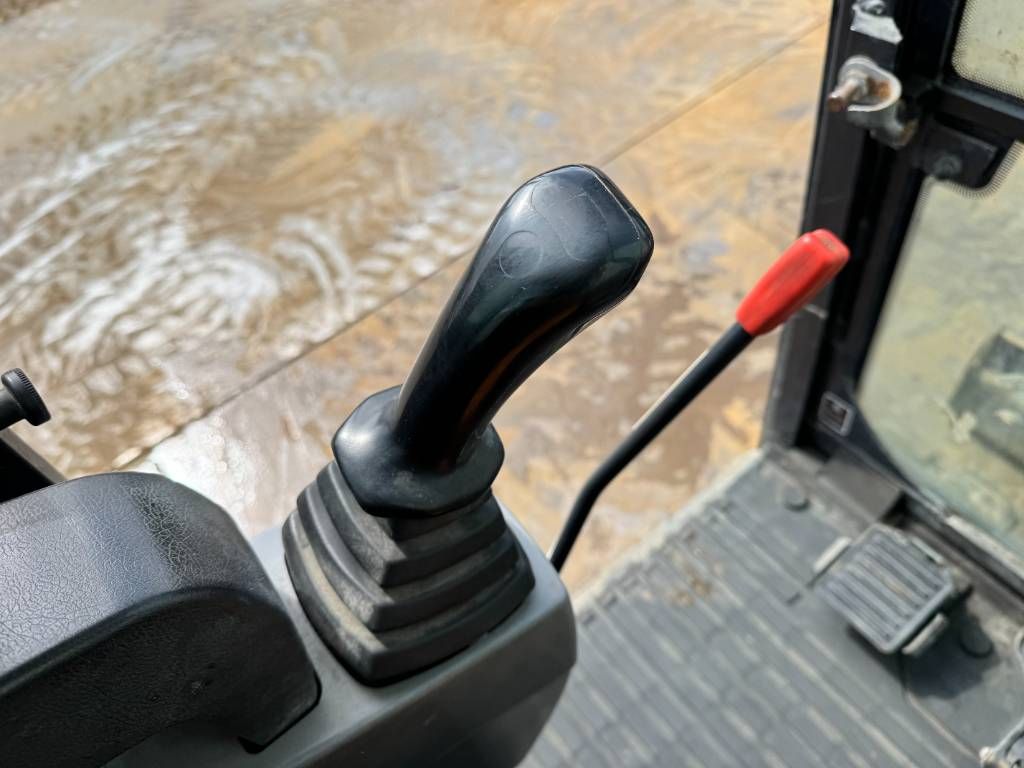 Kubota KX027-4 - Hammer Lines / Quick Coupler