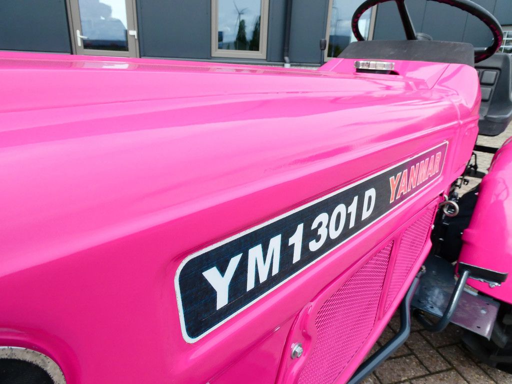 Yanmar YM1301 4wd / 1109 Draaiuren / Pink Edition