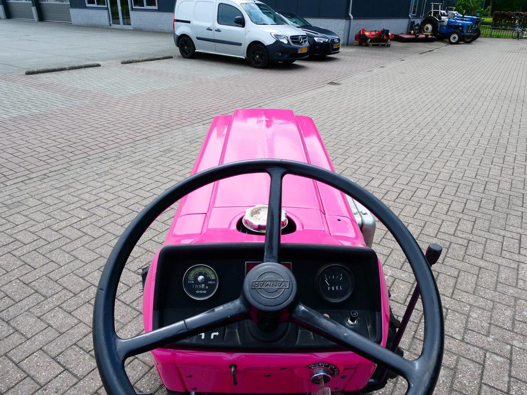 Yanmar YM1301 4wd / 1109 Draaiuren / Pink Edition