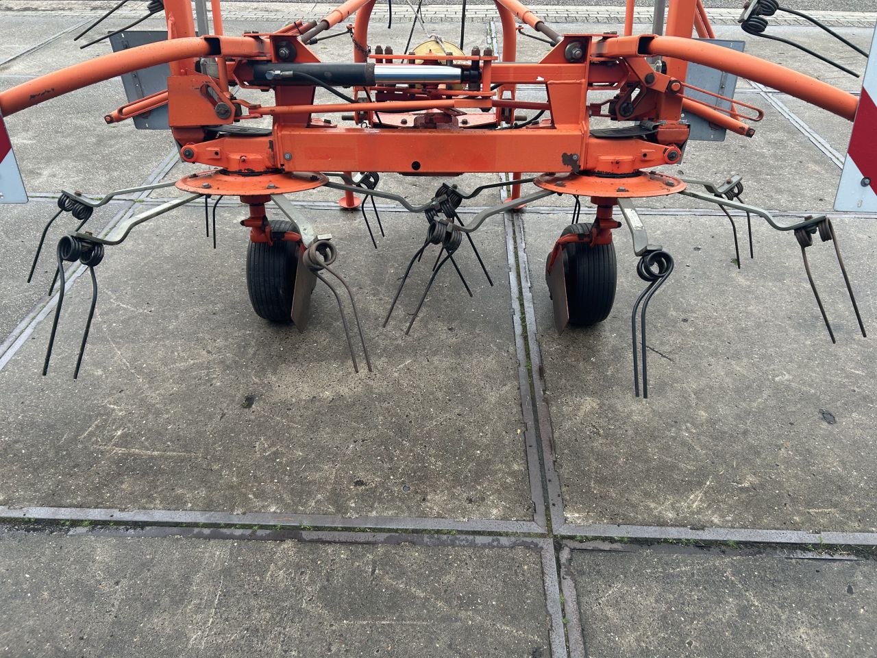 Fella TH 800 schudder