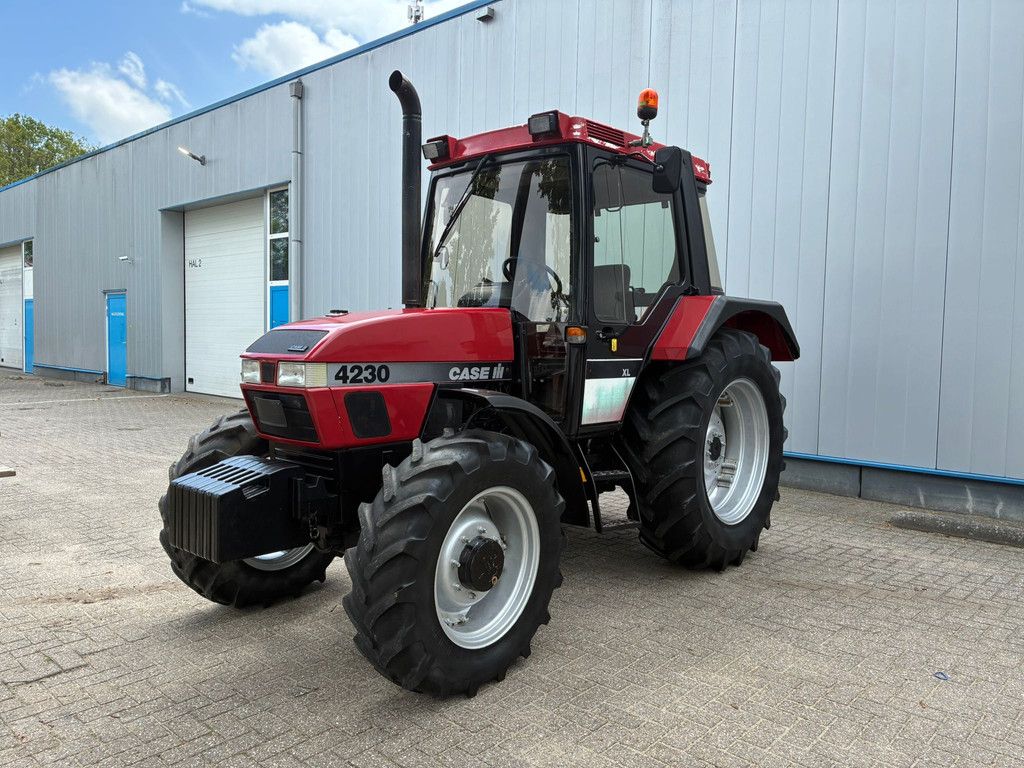 Case 4230XL