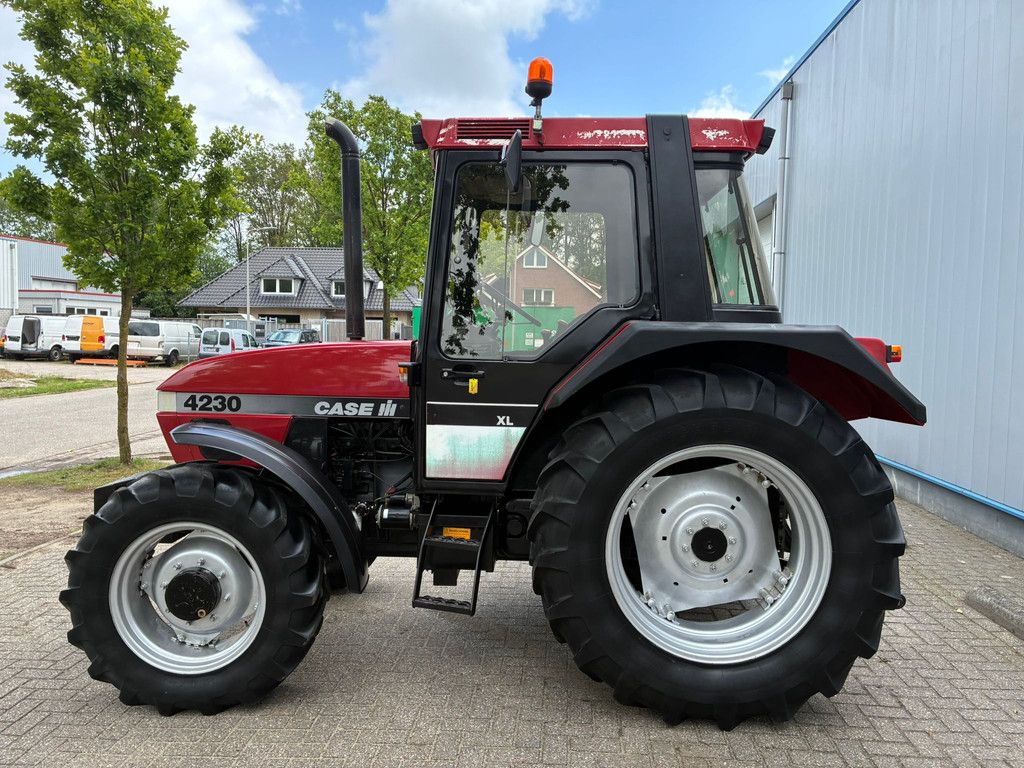 Case 4230XL
