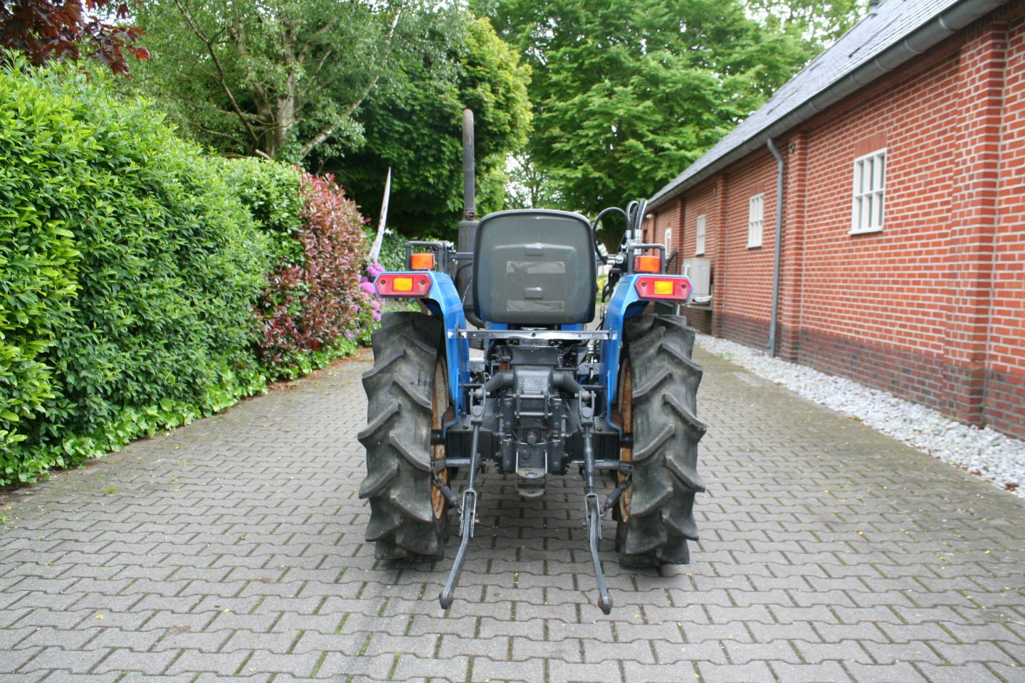 Iseki TU1700 with front loader