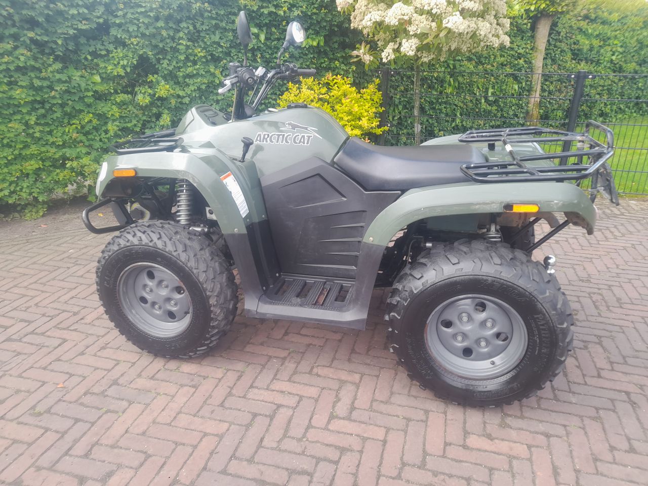 Arctic cat 400cc 4x4 met autokenteken Quad ATV