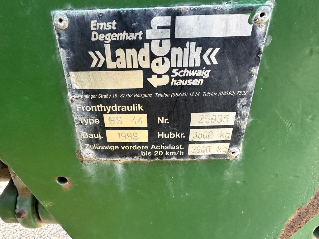 John Deere 6410