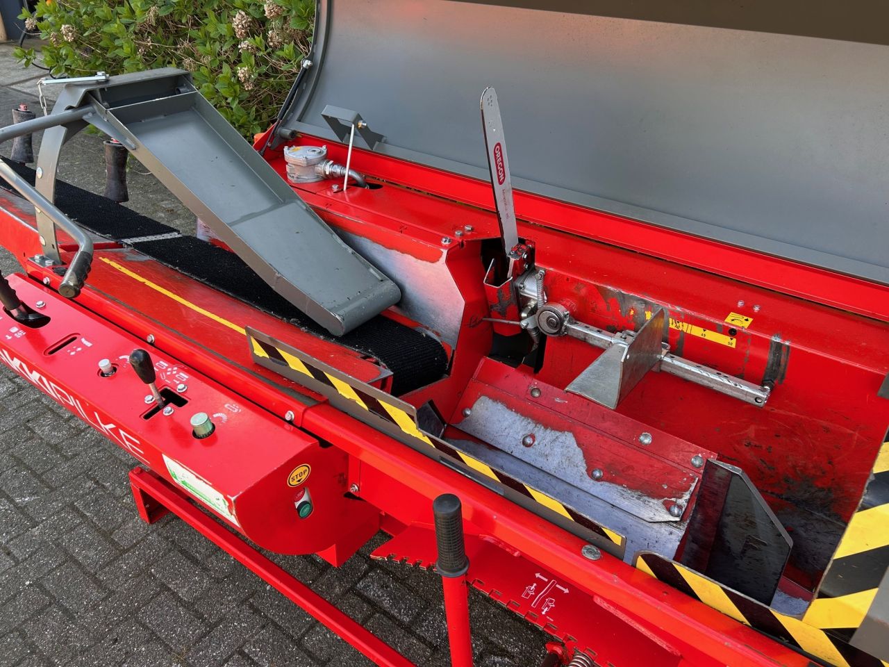 Gebruikte: nette Hakki Pilke Falcon EM 380V zaagkloofmachine
