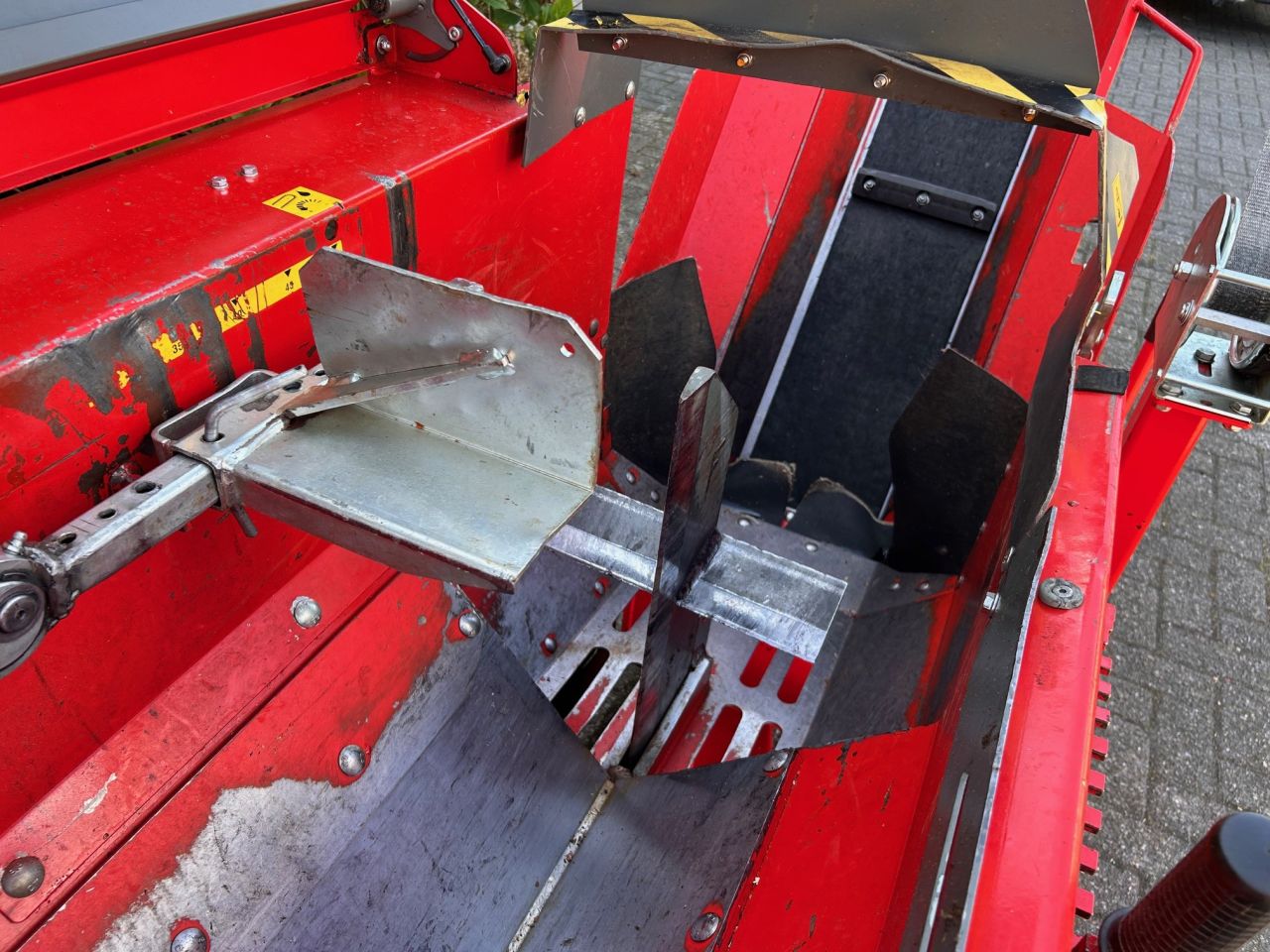 Gebruikte: nette Hakki Pilke Falcon EM 380V zaagkloofmachine