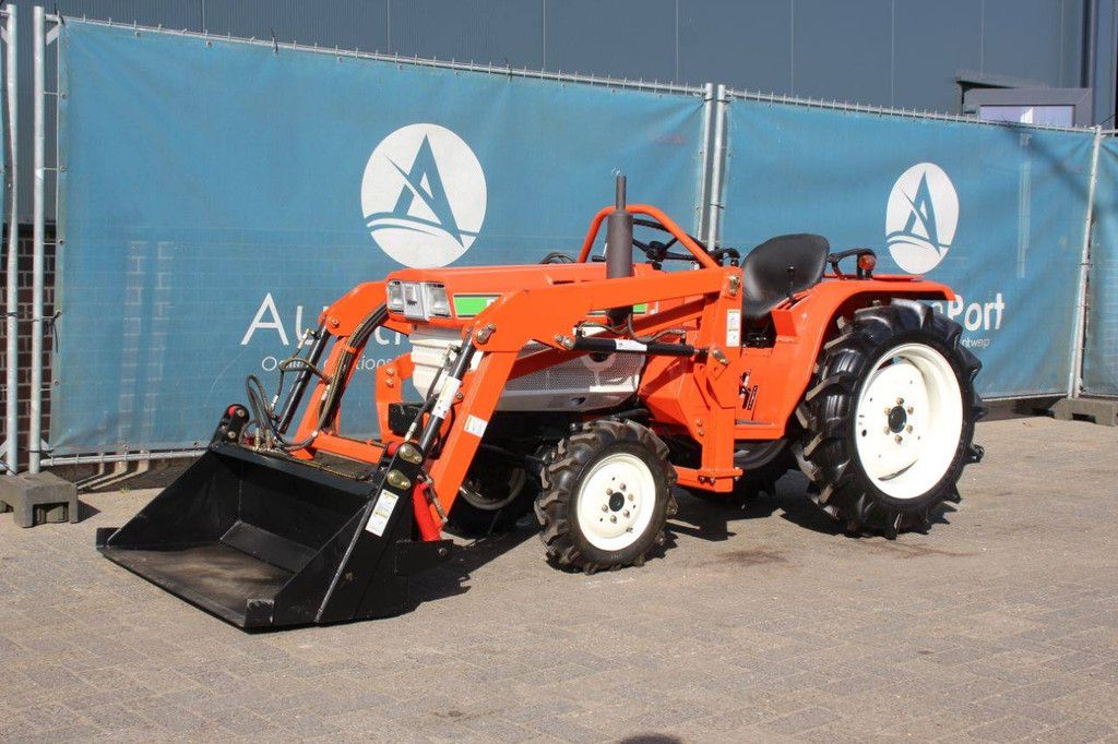 Kubota B1702 Diesel Mini Tractor 17hp with Front Loader New