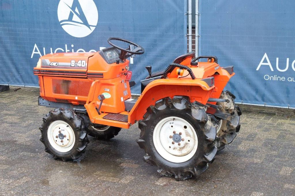 Mini-Traktor Kubota B-40 Diesel 14 PS