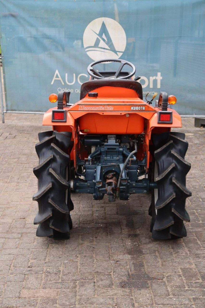 Kleintraktor Kubota B1-14 Bulltra Diesel 14,5 PS