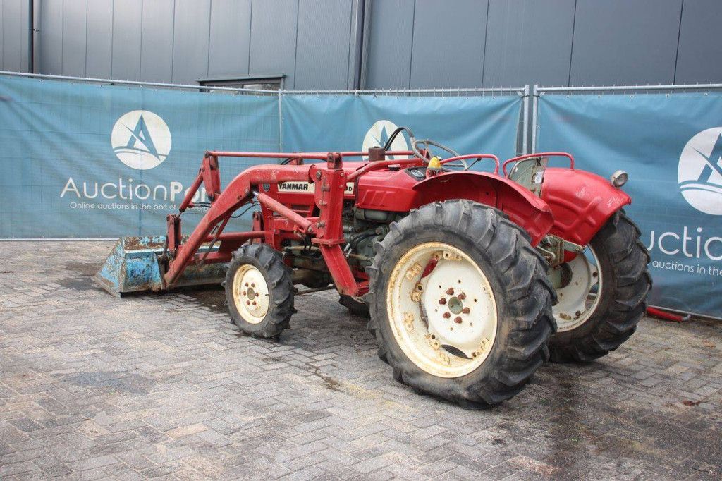 Yanmar YM3110D Mini-Traktor Diesel 37 PS mit Frontlader