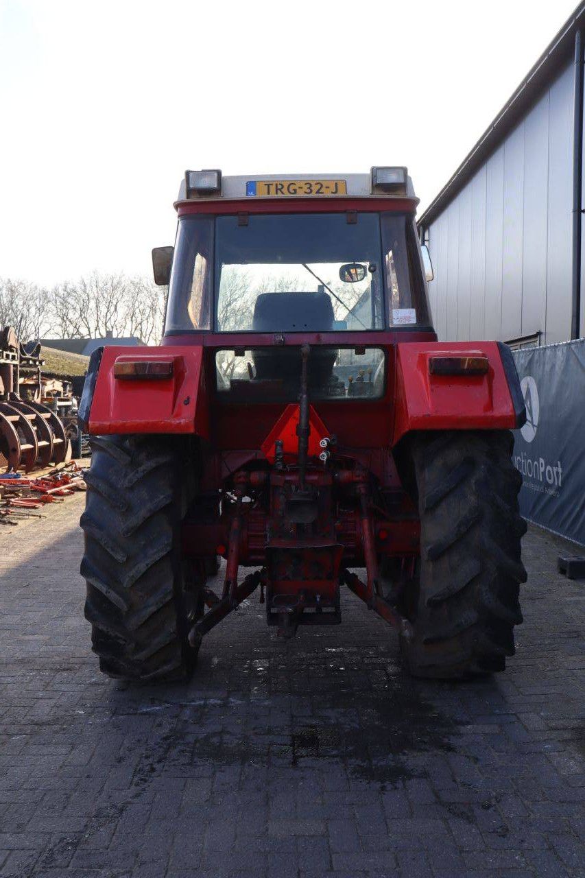 Tractor International 845 XL Diesel 60kW 1982 (Marge)