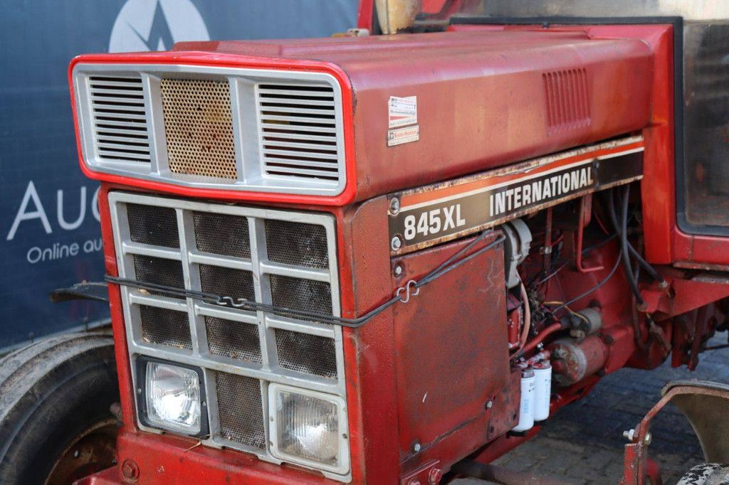Tractor International 845 XL Diesel 60kW 1982 (Marge)