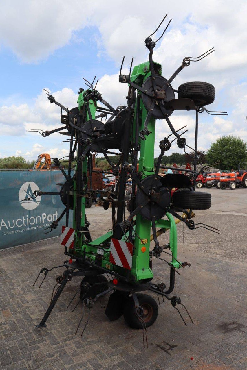 Hay tedder Deutz Fahr CondiMaster 9021