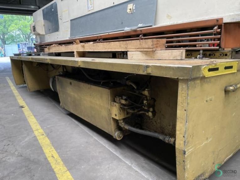 Sheet shears Beyeler VR 5150x6mm
