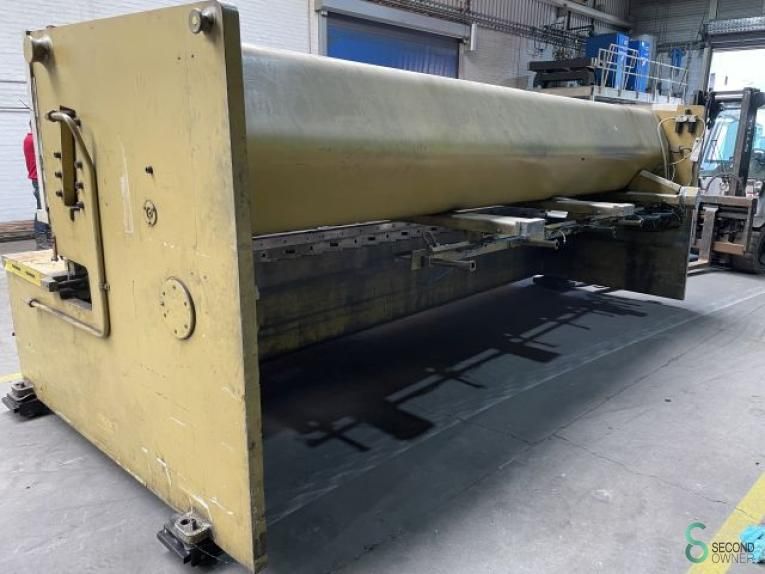 Sheet shears Beyeler VR 5150x6mm