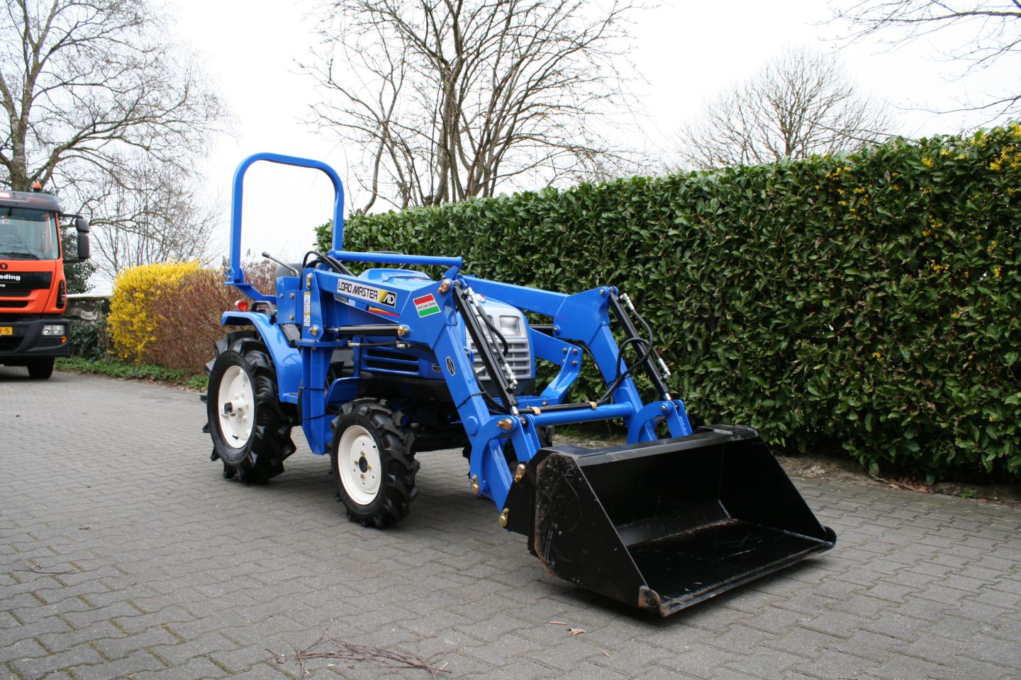 Iseki Sial 5 with front loader