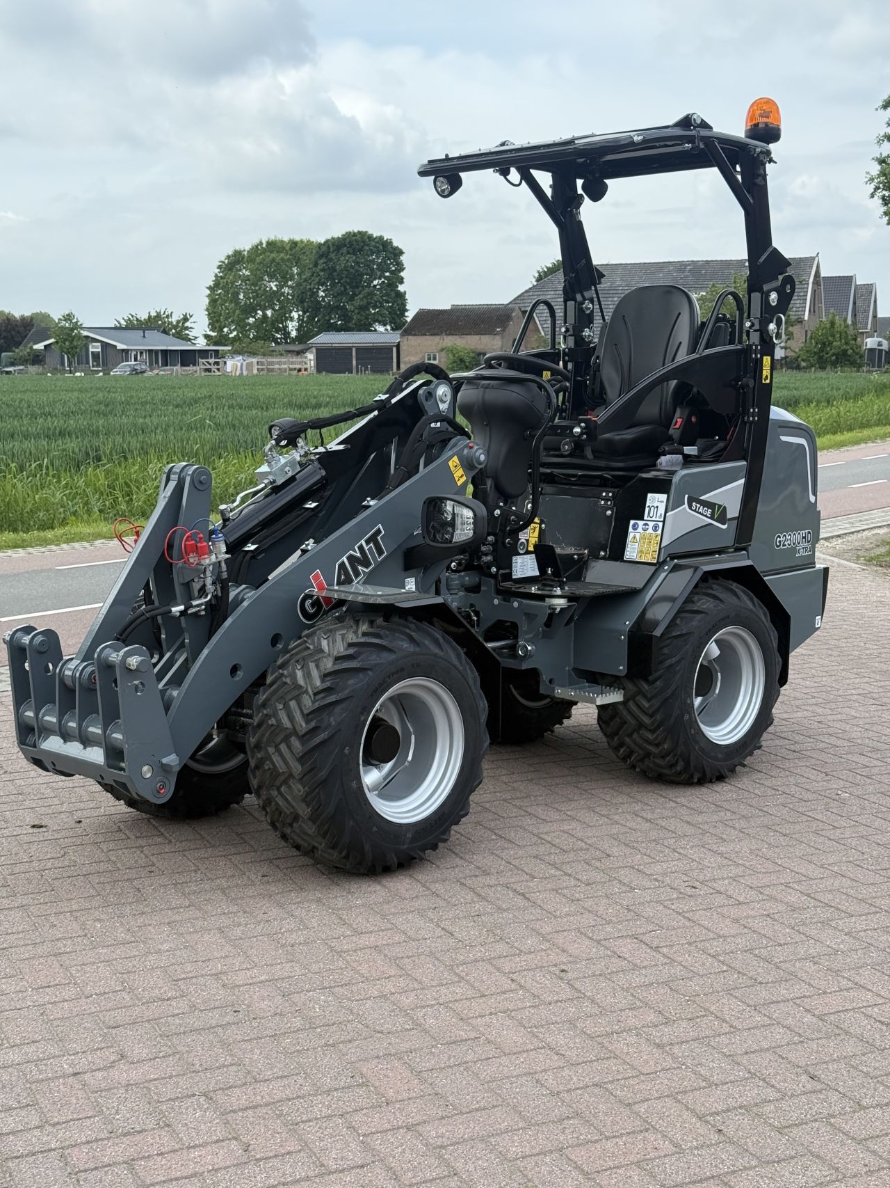 Giant g2300 full opties 2026
