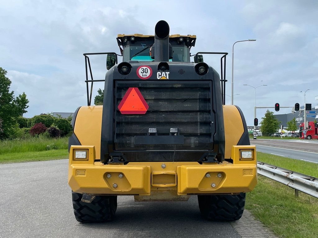 Caterpillar 966M NEW TIRES