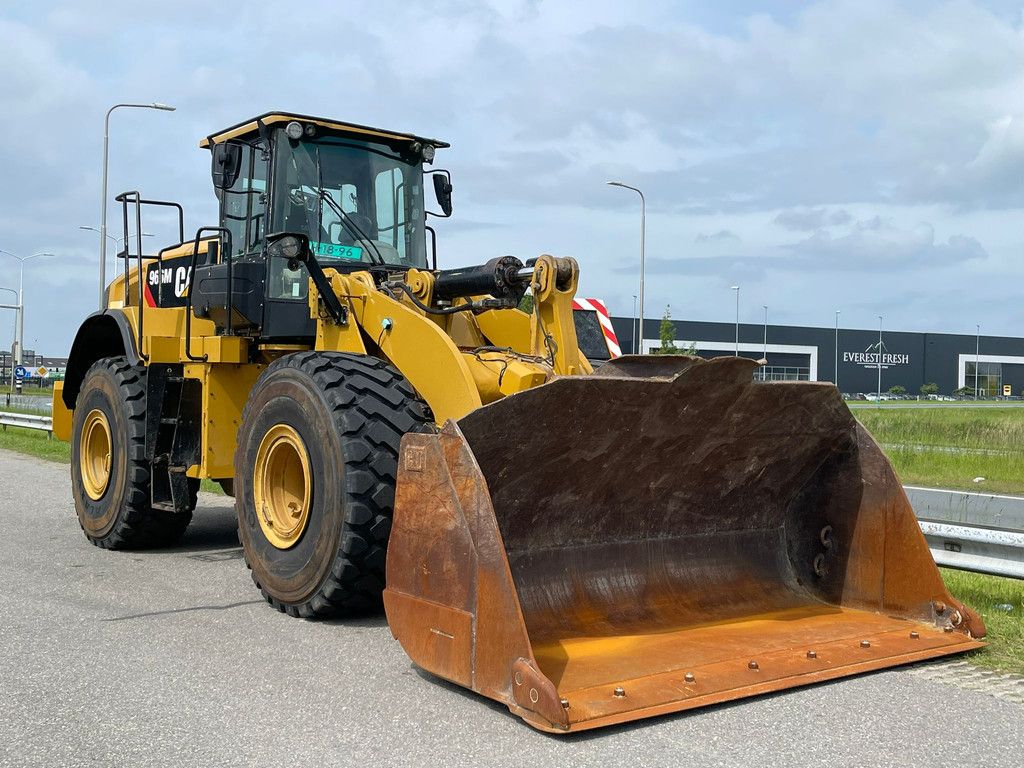 Caterpillar 966M NEW TIRES